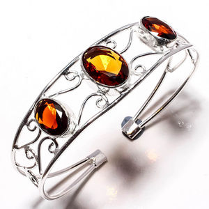 SALE ** NEW IN GIFT BOX ** .925 SILVER CUFF BRACELET